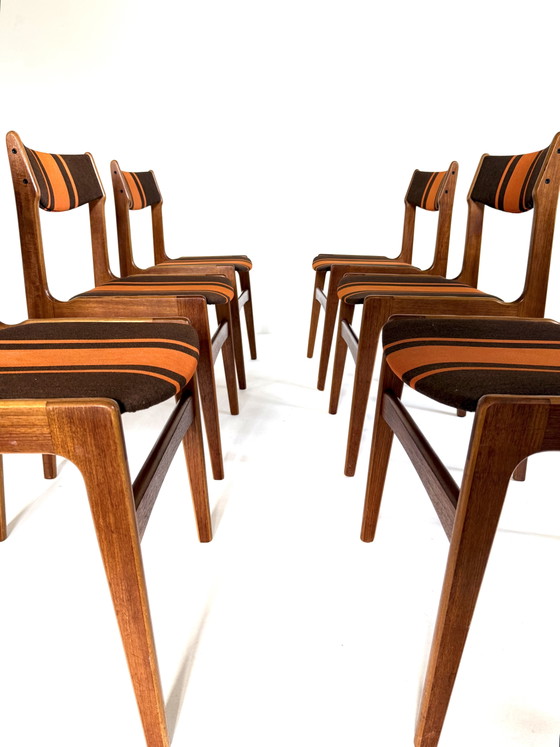 6 Vintage Dining Chairs, Erik Buch ‘60 – Wood, Textile (photo 4 of 15)