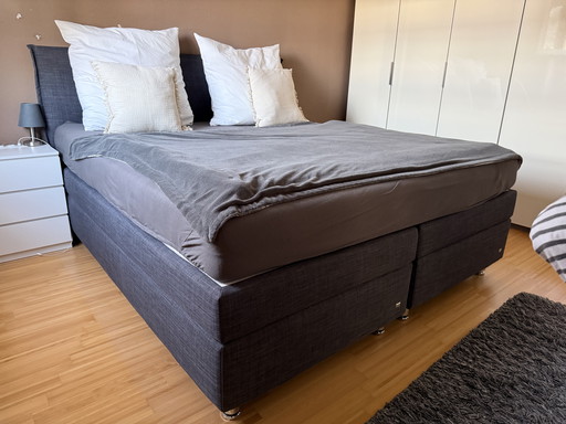 Solo ritiro in loco - Letto con rete a molle Ruf - ottime condizioni - prezzo originale: € 4.800