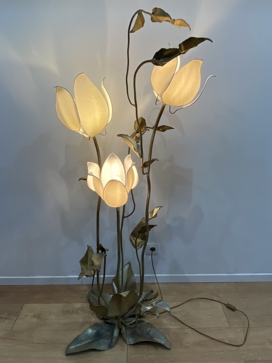 Lampadaire Fleurs De Lotus – Metal (photo 4 of 13)