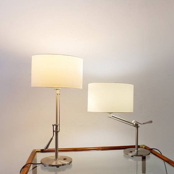 Image 1 of Par de lámparas de mesa de acero cepillado con inclinación ajustable - Reino Unido