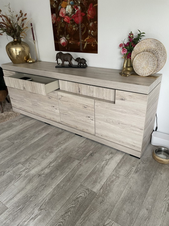 Image 1 of Dressoir 