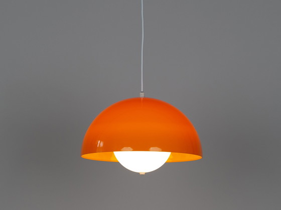 Image 1 of Coppia di 2 lampade a sospensione di epoca spaziale degli anni '70