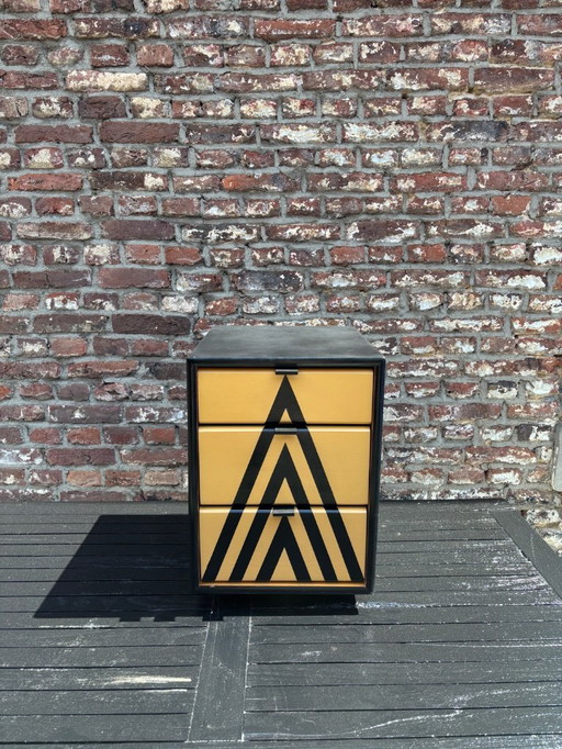 Commode géométrique - Bois massif - JC Design Refurbished Handpaint - Sustainable Repurposed Vintage Furniture