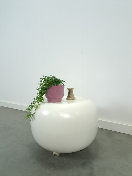 Image 1 of Tavolino bianco Space Age su ruote