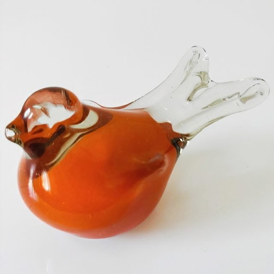 Image 1 of Presse-papier en verre soufflé à la bouche, petit oiseau de style Murano, figurine d'oiseau orange des années 1980