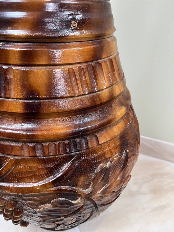 Bedeutende geschnitzte Holzvase – Pflanzkübel, Wood (photo 10 of 16)