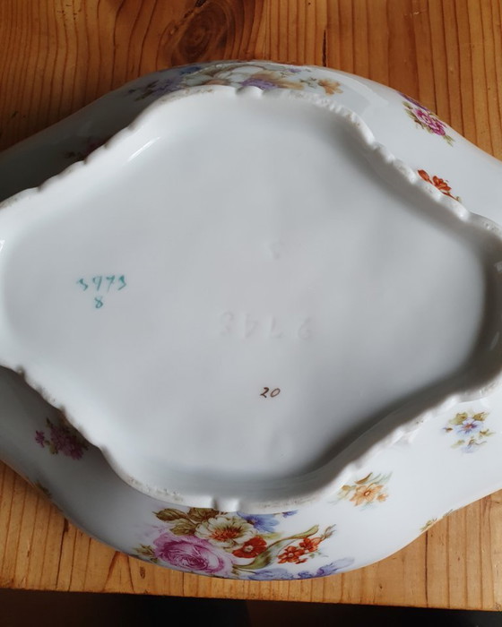 Image 1 of Elegant French porcelain tureen ca. 1900 - hand-painted