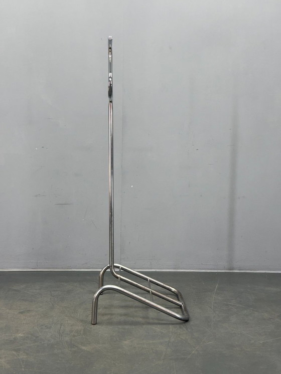 Image 1 of Valet de ropa cromado Bauhaus de la década de 1930, Checoslovaquia