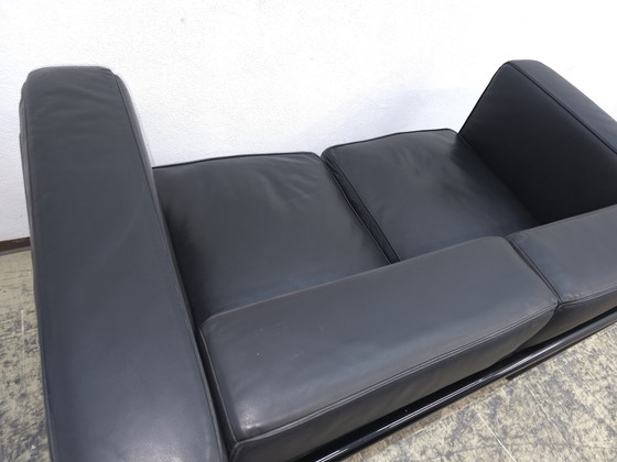 Image 1 of Sofá de diseño Cassina Lc2 de dos plazas, de piel, color negro