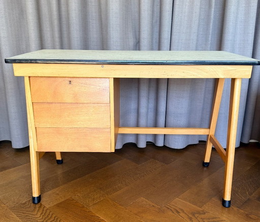 Bureau à tiroirs (pour enfants) des années 1960