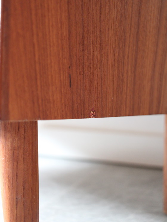 Image 1 of Commode vintage danoise en teck