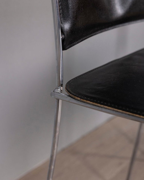 Image 1 of Een paar vintage leren stoelen uit de jaren 90, ontworpen door Segis Italia.