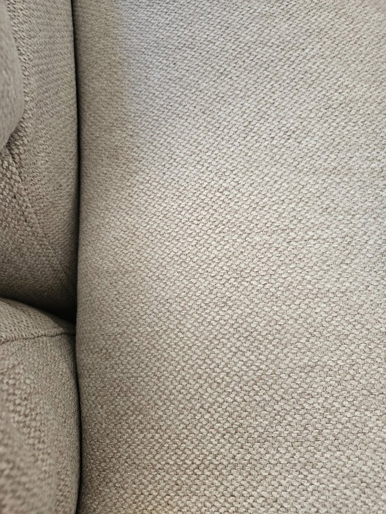 Image 1 of Nibbio lichtbeige 3-zitsbank! 3 maanden oud.