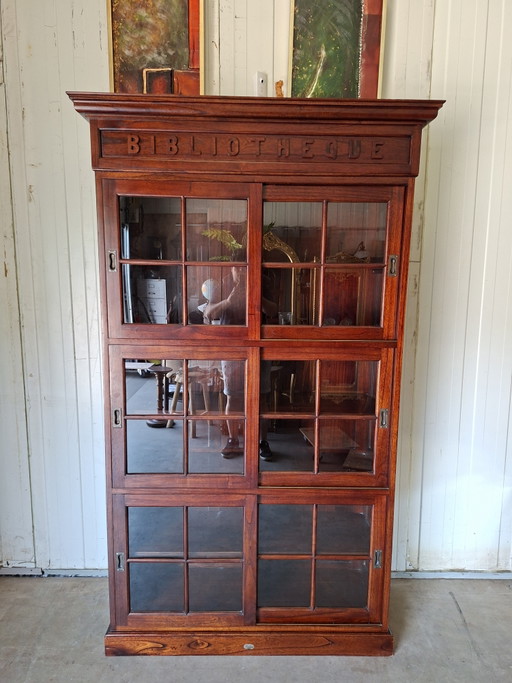 Classic library bookcase, display cabinet with sliding doors, dimensions 134x51cm and 225cm high.