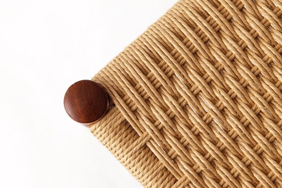 Image 1 of 1960 Deense eetkamerstoel - Teak houten frame met Deense koord zitting - Vintage Mid Century Modern