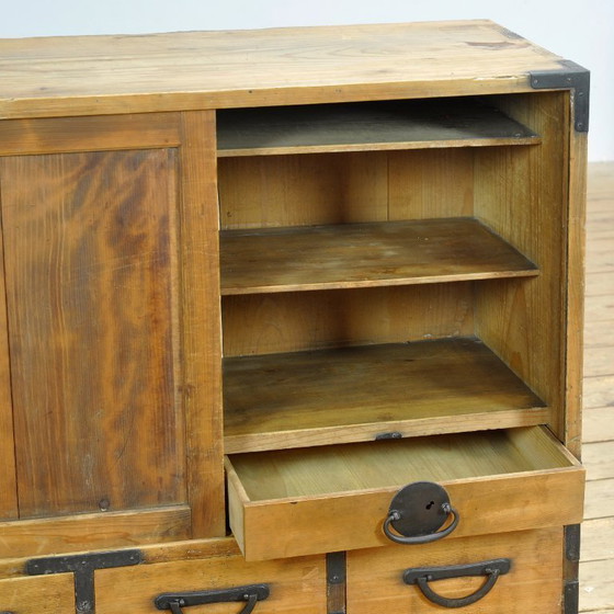 Image 1 of Commode japonaise Tansu, vers 1900