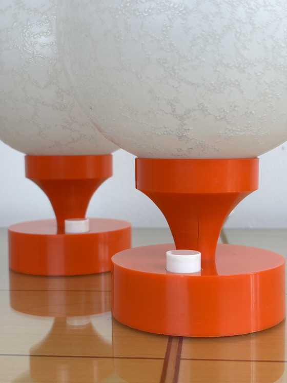 Image 1 of Lampe de table vintage Space Age, Aro Leuchte, orange/blanc avec sphère en verre, années 70, années 70, rétro, milieu du siècle,