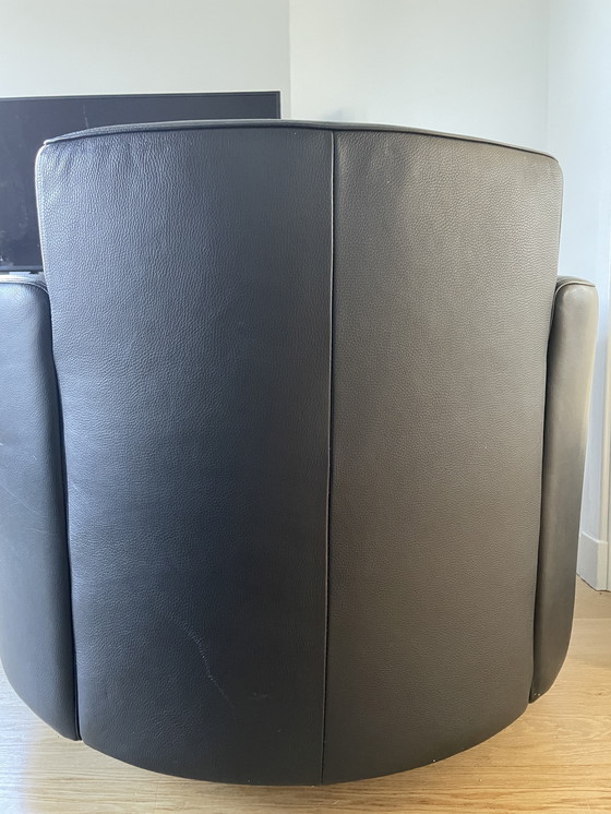 Image 1 of Poltrona girevole di design Montel Once Plus nera