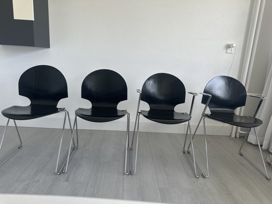 Mesa de comedor Fritz Hansen con 4 sillas de comedor Fritz Hansen. – Conjuntos de comedor, Metal, Wood (photo 6 of 6)