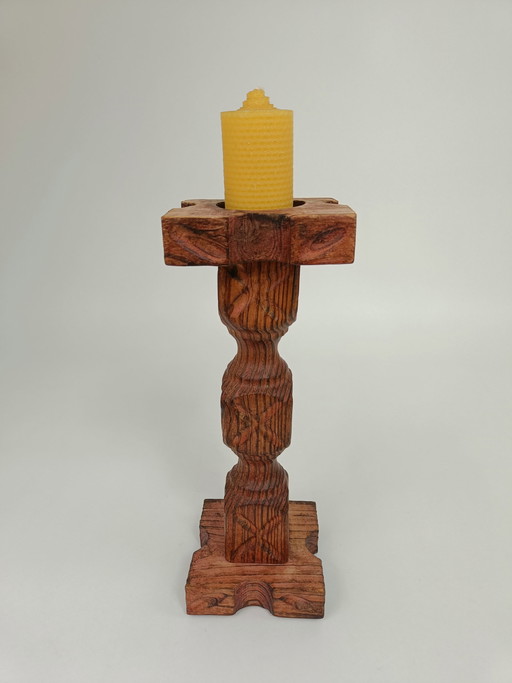 Grand chandelier brutaliste en bois
