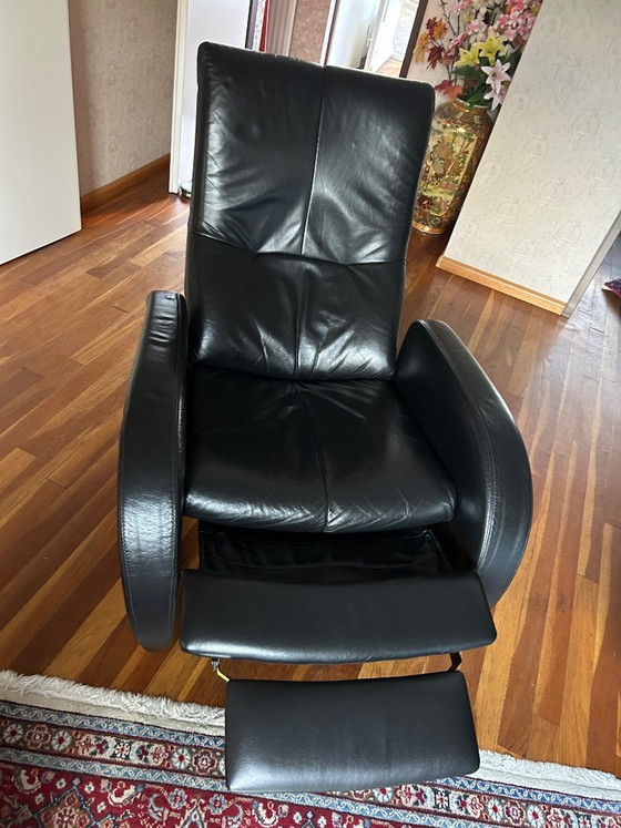 Designer Black Leather Sofa (3-Seater) and Two Matching Black Leather Chairs (Recliner) – 3-5 seaters (photo 7 of 7)