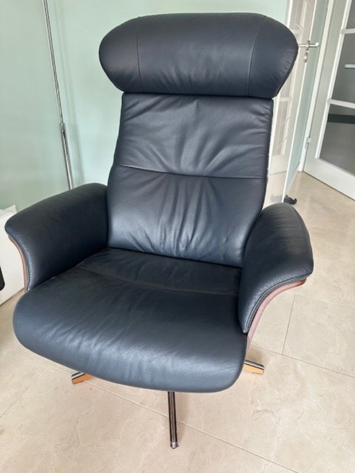 Conform Time Out recliner & footstool