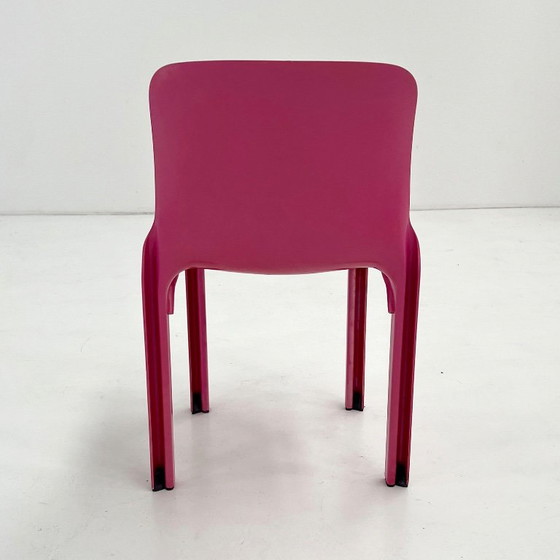 Pink Selene Chair by Vico Magistretti for Artemide, 1984 – Dining chairs, Plastic (photo 4 of 10)