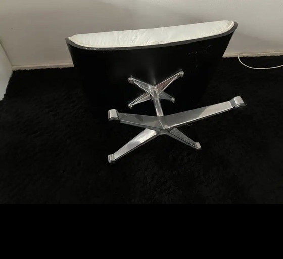 Image 1 of Witte design hocker / voetenbank 