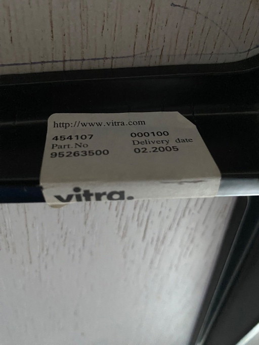 2 Vitra Charles Eames table legs