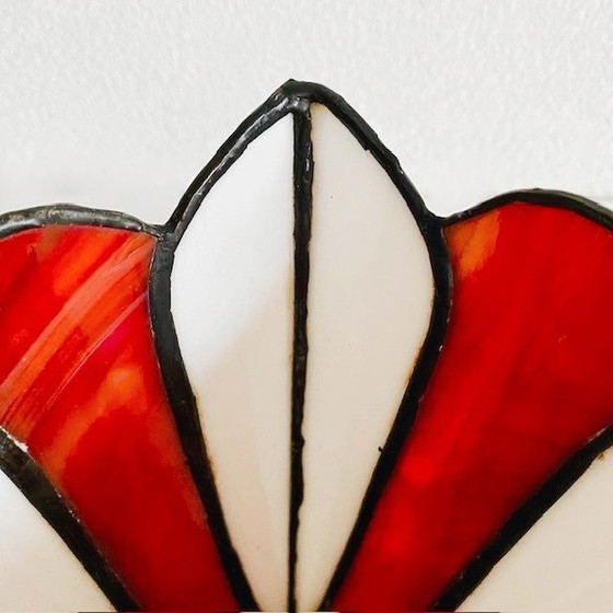 Image 1 of Vaso vintage in vetro colorato con fiori rossi e bianchi