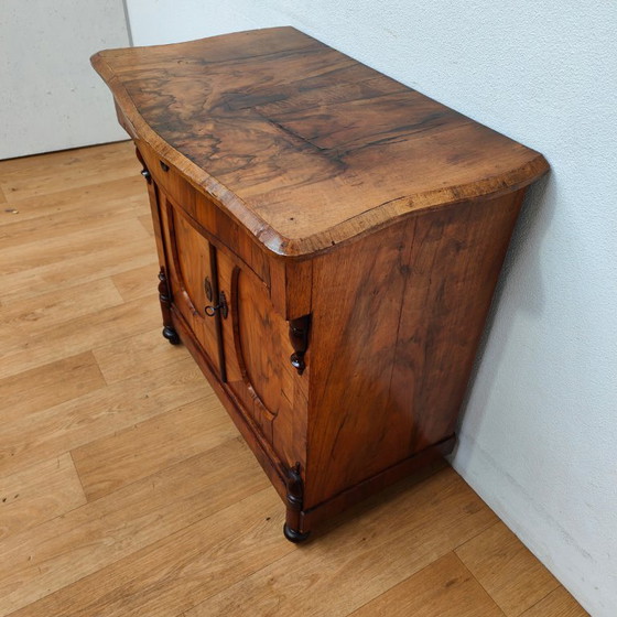 Image 1 of Antiker Schrank, Flurschrank, Kommode, Nussbaumfurnier