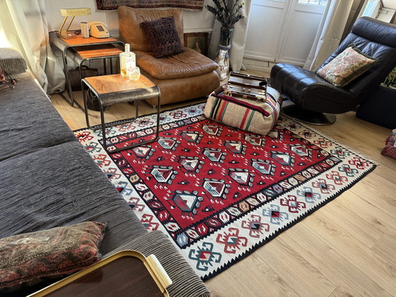 Image 1 of Kilim caucasico d'epoca con motivo grafico di animali (216 × 160 cm) ca. 1950