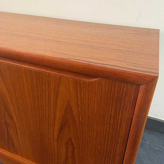 Image 1 of Alter dänischer TV-Schrank/ niedriges Sideboard von Dyrlund