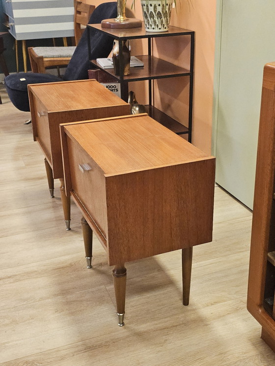 Image 1 of Twee Vintage Teak Fineer Nachtkastjes Kastjes Bedkastjes