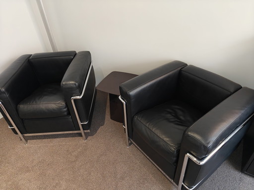 2x Cassina LC2
