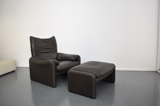Magnifique Fauteuil Design Cassina Maralunga & Repose-pieds – Leather (photo 6 of 15)