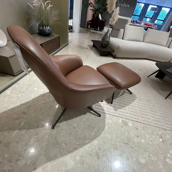 Image 1 of Leolux Lanah Drehsessel mit Hocker