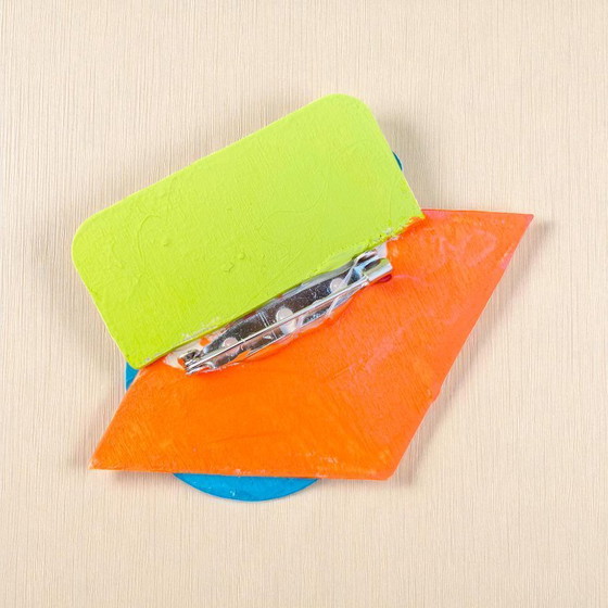 Image 1 of Broche en bois géométrique abstraite Art Déco faite à la main