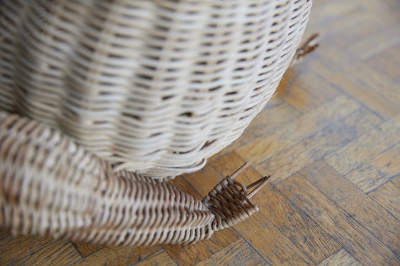 Image 1 of Cesta de mimbre en forma de rana de Olivier Cajan