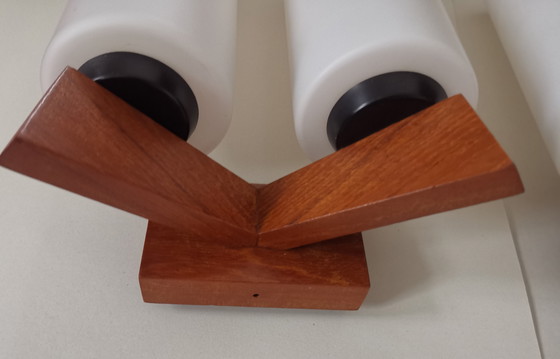 Image 1 of Coppia di lampade da parete vintage dal design danese Teak Uno e Östen Kristiansson