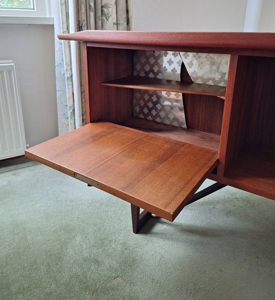 Boomerang desk by Peter Løvig Nielsen, 1960s – Wood (photo 18 of 25)