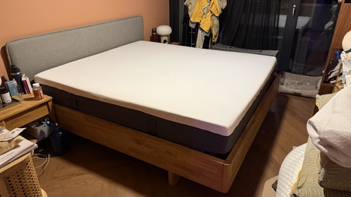 Maxwood bed 180x200