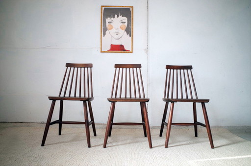 3 sedie a pioli in stile vintage