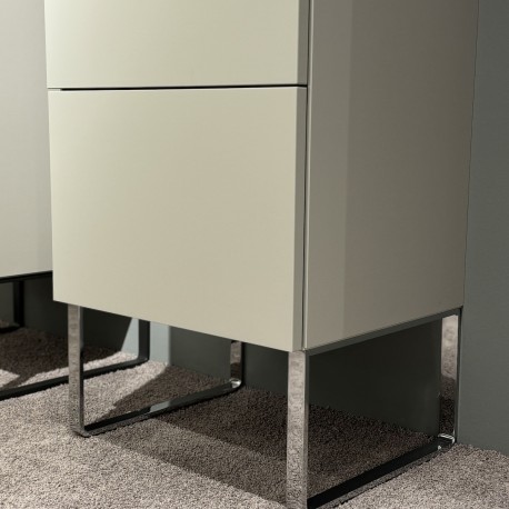 Image 1 of Neo chest of drawers