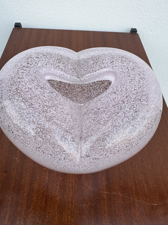 Image 1 of Heart-shaped vase in pink bubbled glass, 1960s
