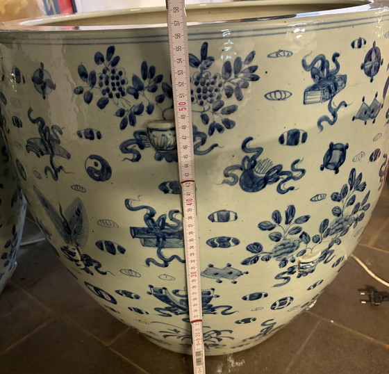 Image 1 of 2 oude Chinese cachepotten