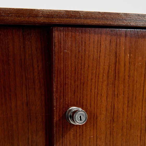 Image 1 of Buffet MK11326 en palissandre, conçu par Trevor Chinn et Ray Leigh pour Gordon Russell.