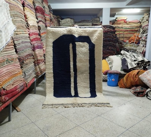 Beni Ouraïne Berber Rug in Pure Wool 2/3 M – Alessi, vloerkleden en tapijten