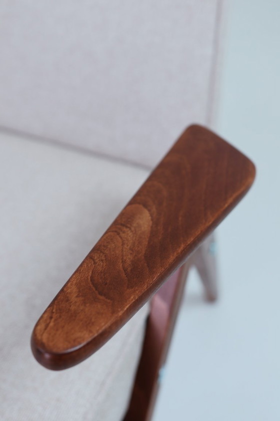 Image 1 of Vintage fauteuil, na renovatie, beige bekleding, donker notenhout, Scandinavisch design