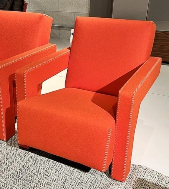 Image 1 of CASSINA  SET di 2 Poltrone637 Utrecht (NUOVE MAI USATE) in Lana KVDRAT Rossa 13L